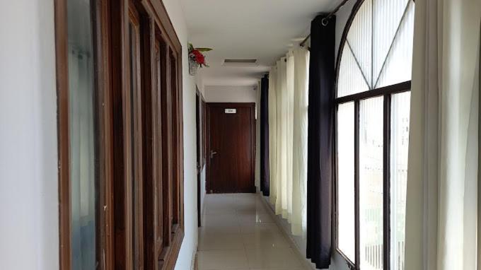 Hotel Silver Sand Multan Esterno foto