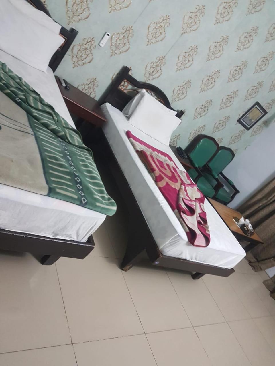 Hotel Silver Sand Multan Esterno foto